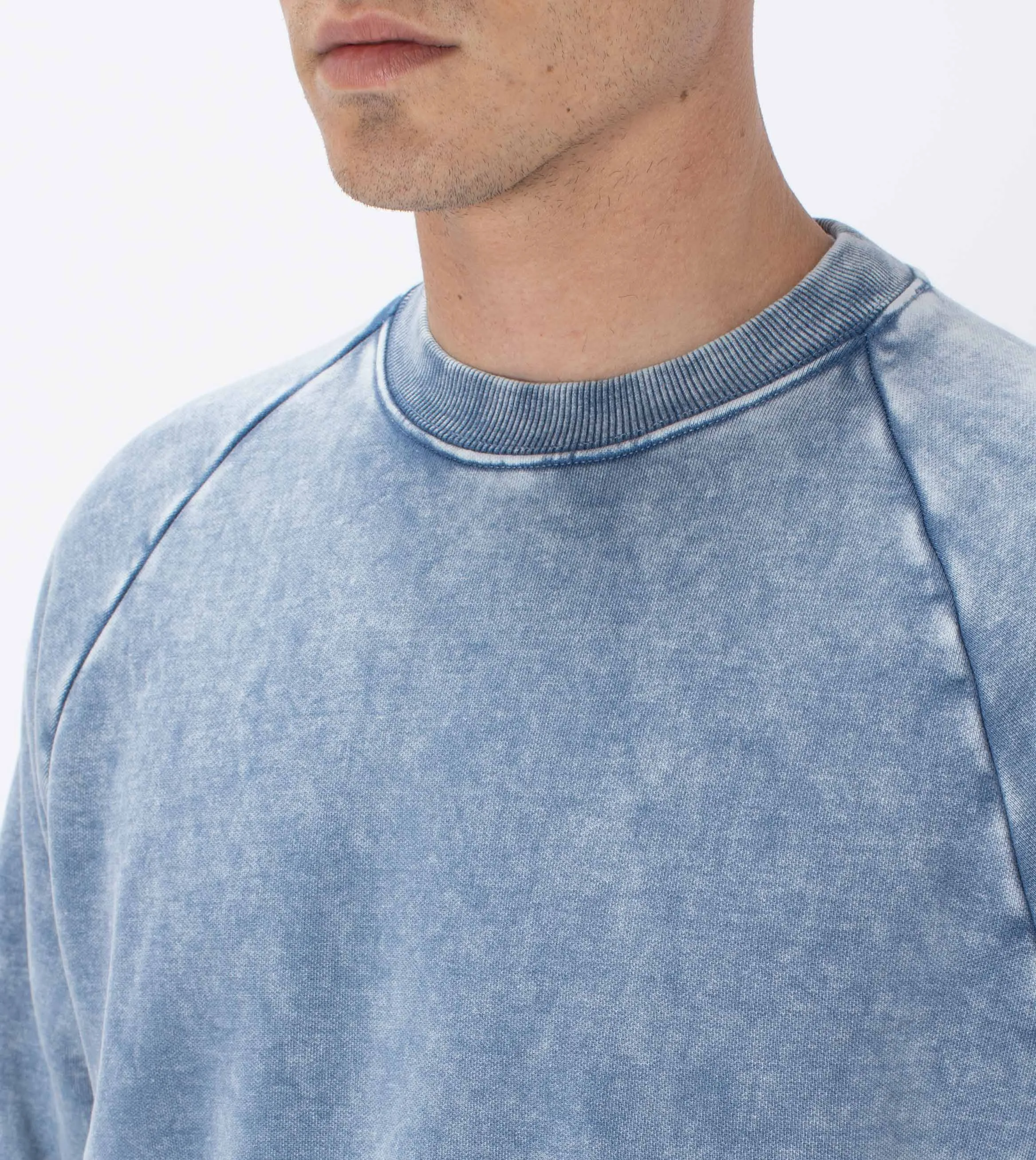 Lowgo Raglan Crew Sweat Salt Blue